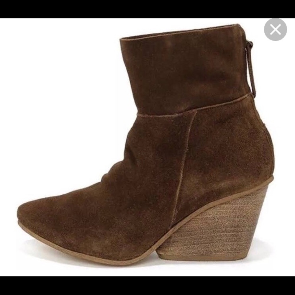 Matisse East Brown Suede Wedge Boots